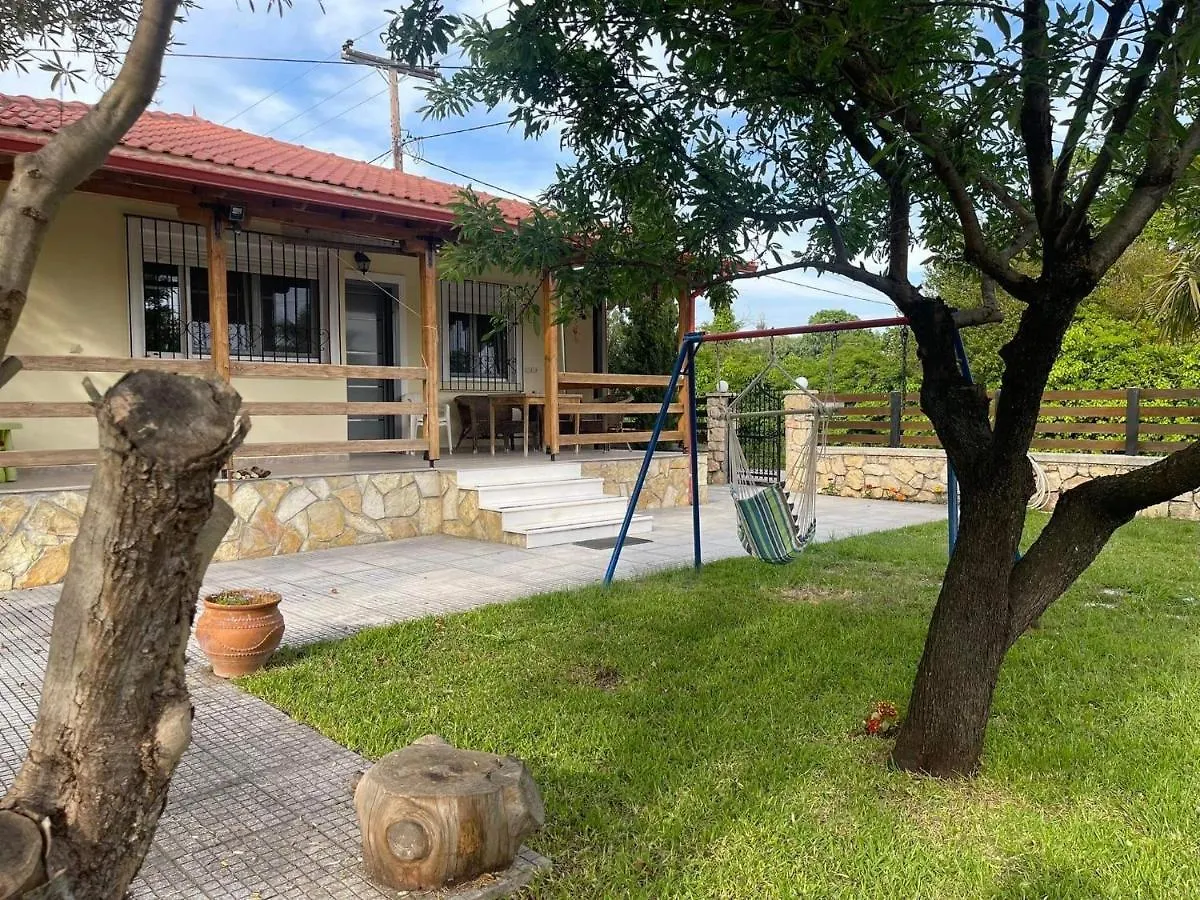 Gospodarstwo wiejskie Pensjonat Karaiskaki Beach House Nea Kallikrateia Grecja