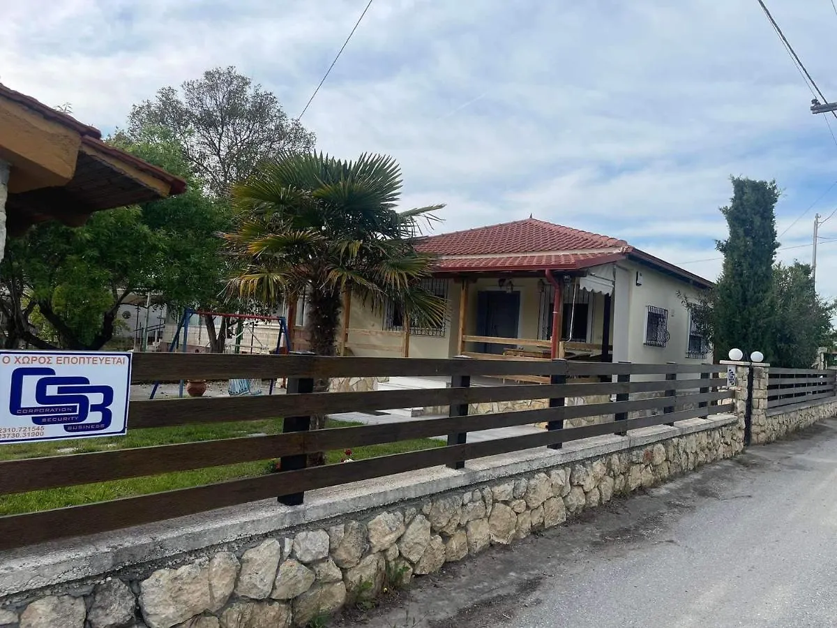 Pensjonat Karaiskaki Beach House Nea Kallikrateia Gospodarstwo wiejskie